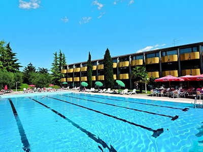 Hotel Palme & Suite autobusem